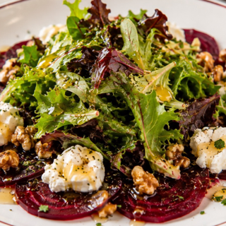 Salad Beet and Goat Cheese
